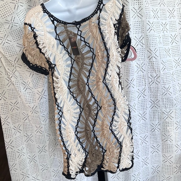 *NWT* Fever Hand Crochet Women's Top Brown - Picture 6 of 7